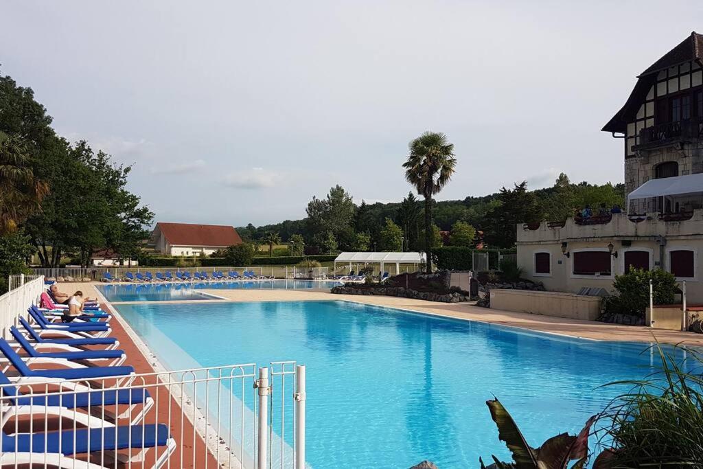 Mon Chalet En Ariege Avec Piscine Daumazan-sur-Arize Buitenkant foto
