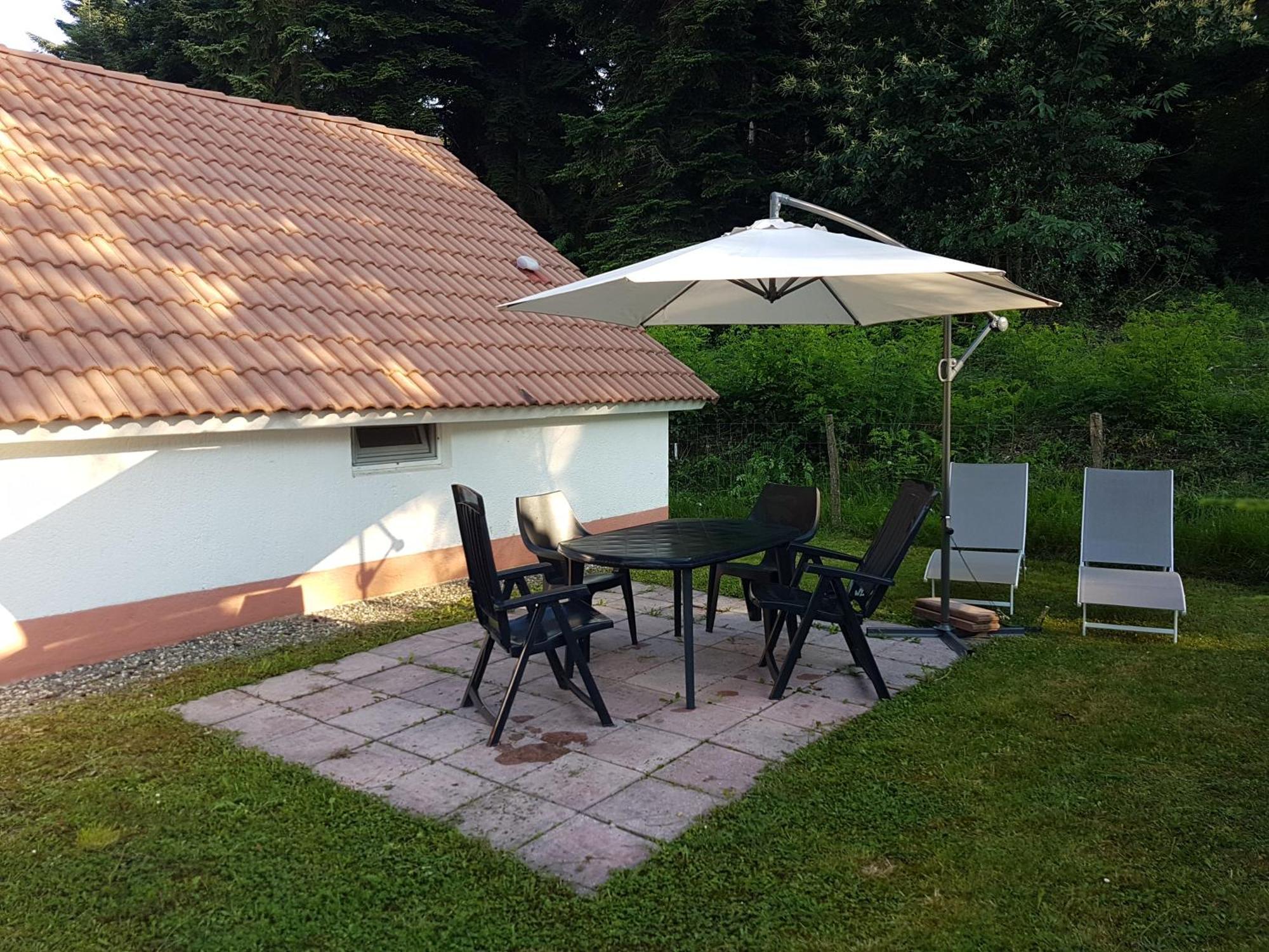 Mon Chalet En Ariege Avec Piscine Daumazan-sur-Arize Buitenkant foto